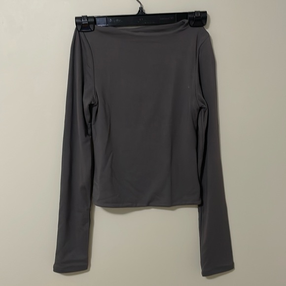 Re Ona - Signature Long Sleeve Top - Charcoal - XSmall - Picture 2 of 4